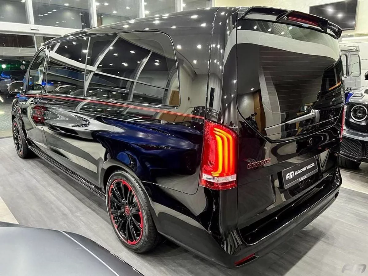 Mercedes Benz V 250 AVANTGARDE/E VIP BUSINESS VAN –  FULL LUXURY OPTION | BRAND NEW | GCC | 2023 ORIGINAL BRABUS BODY KIT WITH CERTIF-24-0