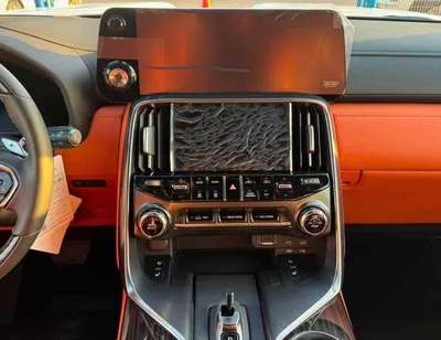 Lexus LX700h VIP || 3.5L HYBRID / RADAR / 360*CAMERA / SUNROOF / REAR ENTERTAINMENT SCREEN (CODE # L7V)-20