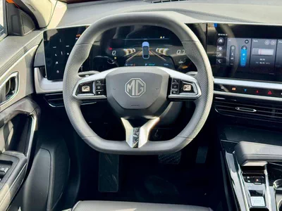 MG One LUX 1.5L Petrol FWD 2024 Export Price @ 47,000 AED-13