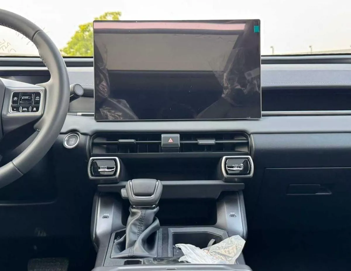Toyota RAV4 LUXURY HEV LUXURY || 2.0L PETROL V4 | RADAR | PANORAMIC ROOF | REAR ENTERTAINMENT SCREEN | FULL OPTION (CODE #-14-0