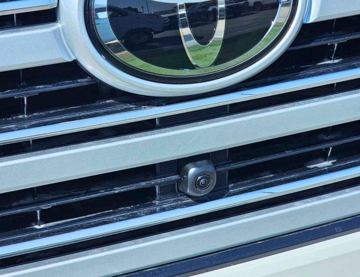 Toyota Land Cruiser VX || 4.0L PETROL V6 | RADAR | BIG DVD | LEATHER WITH MEMORY SEATS (CODE#VX4MA)-10-0
