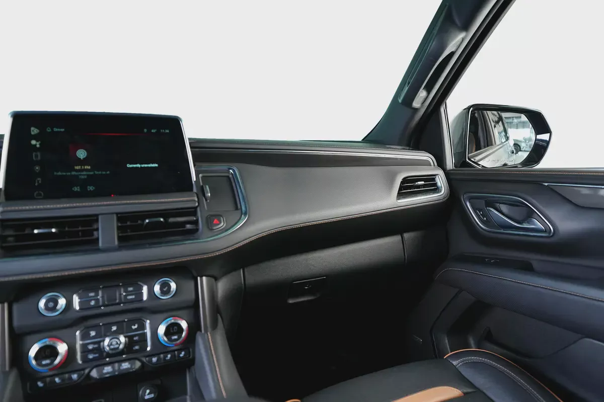 GMC Yukon AT4- GCC-6.2L- Full service history in Agency-Dealer warranty till August 2033-10-10