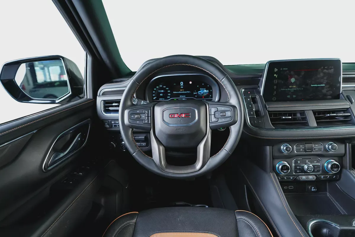 GMC Yukon AT4- GCC-6.2L- Full service history in Agency-Dealer warranty till August 2033-14-14