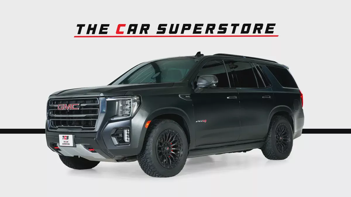 GMC Yukon AT4- GCC-6.2L- Full service history in Agency-Dealer warranty till August 2033-3-3