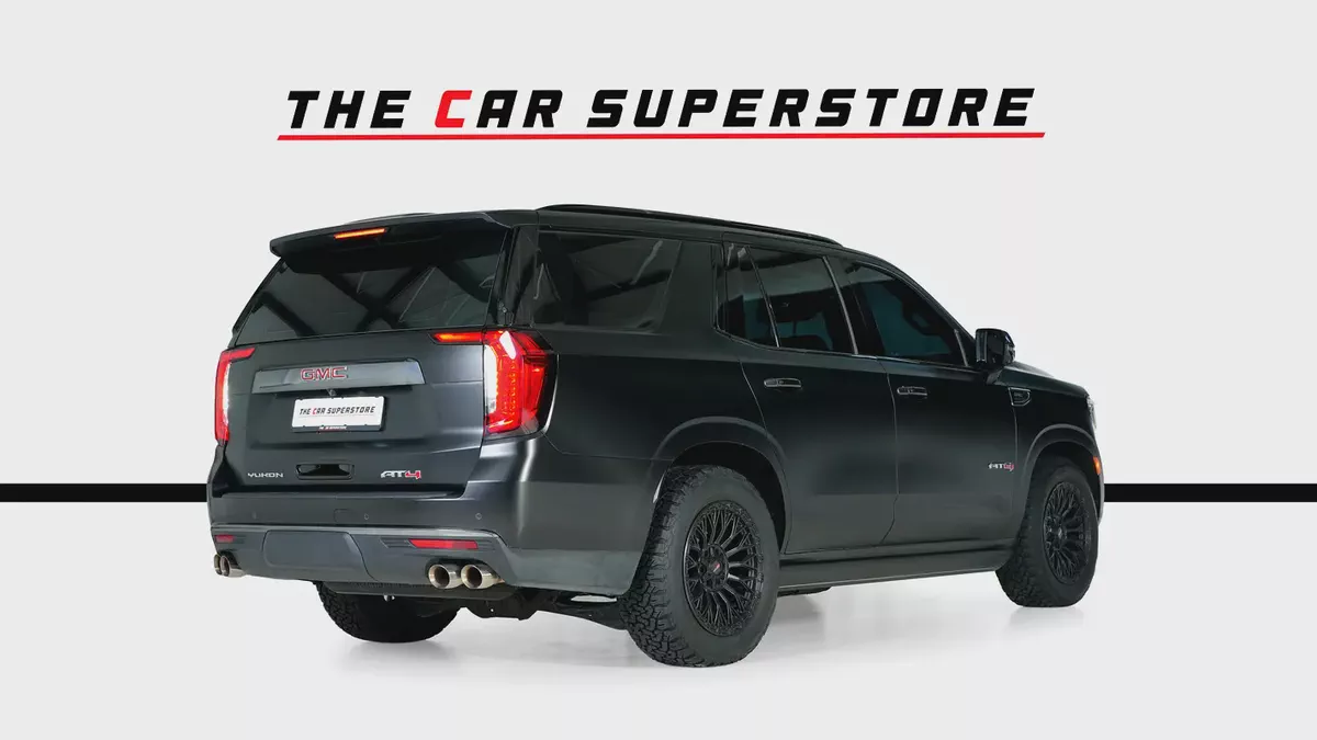 GMC Yukon AT4- GCC-6.2L- Full service history in Agency-Dealer warranty till August 2033-7-7