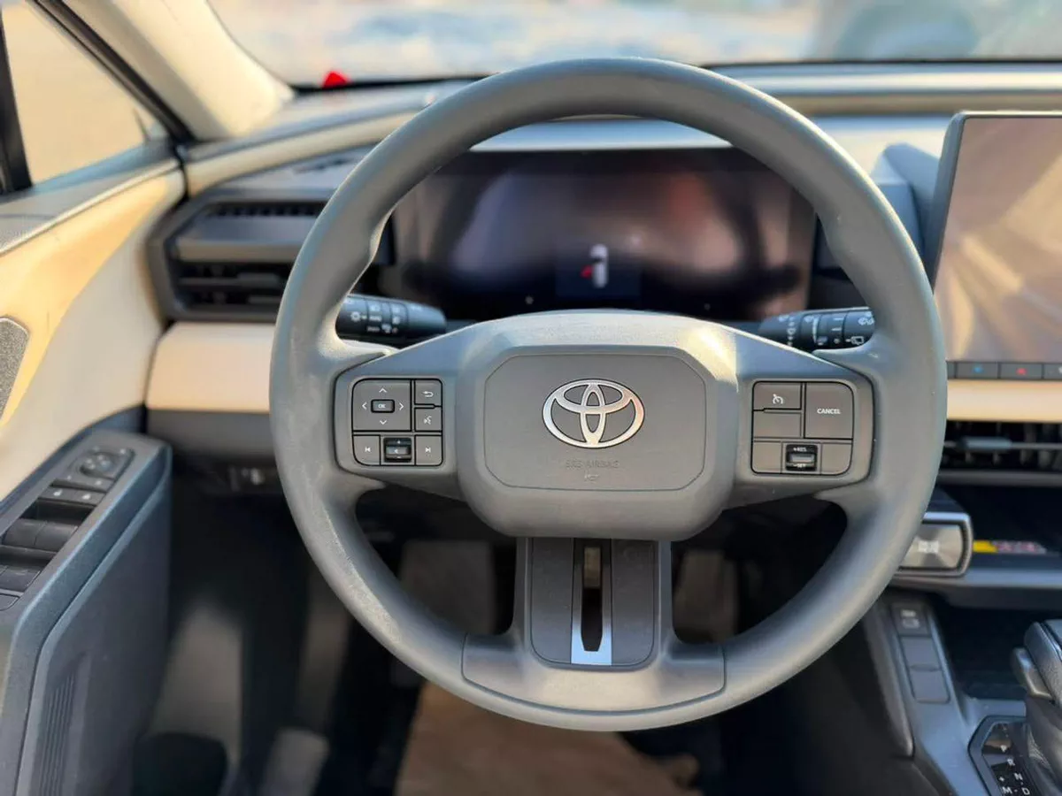 New 2026 Toyota RAV4 off white-5-5