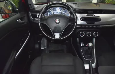 EXCELLENT DEAL for our Alfa Romeo Giulietta ( 2013 Model ) in Red Color Japanese Specs-11