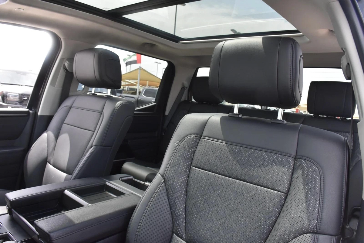 TOYOTA TUNDRA LIMITED 2024 | BLACK-3-3