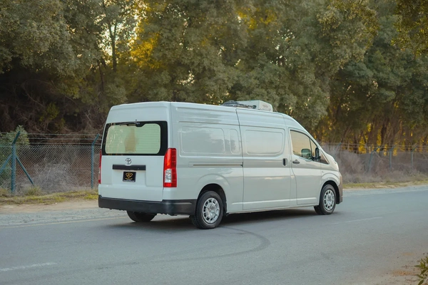 High Roof | Manual | Chiller Van | GCC Specs | Ref#T02941