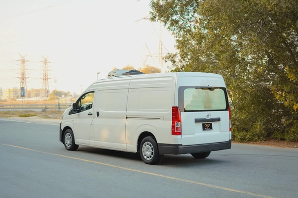 High Roof | Manual | Chiller Van | GCC Specs | Ref#T02941