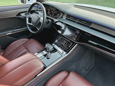 (2021) AUDI A8 //QUATTRO// GCC FULL OPTION -ORIGINAL PAINT--16