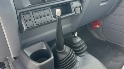 LC 79 /Petrol /Manual/ 4,0L /Diff-lock / DC MT-7
