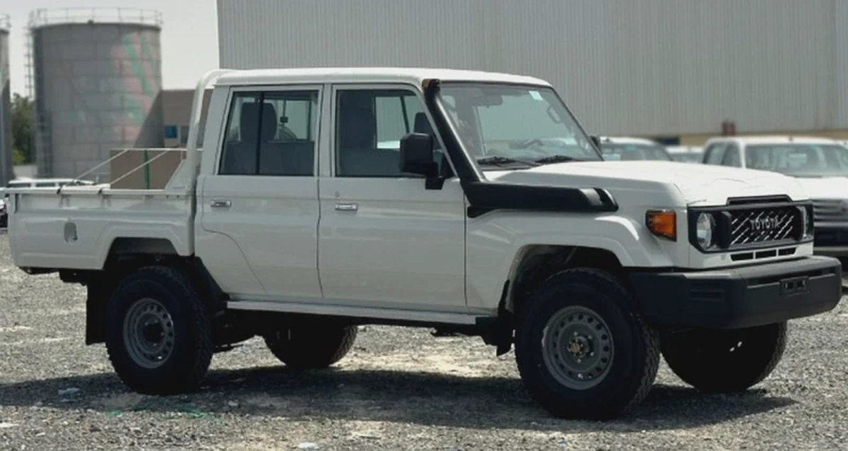 LC 79 /Petrol /Manual/ 4,0L /Diff-lock / DC MT-2-2