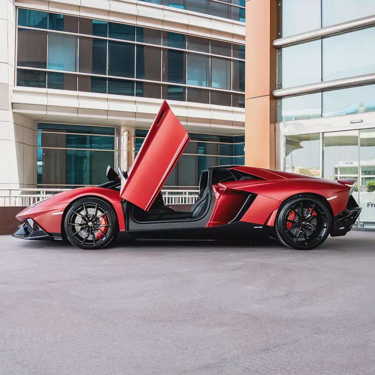 2015 Lamborghini Aventador LP 700-4 Roadster 1 OF 1 | GCC Specs | Low Mileage-2-2
