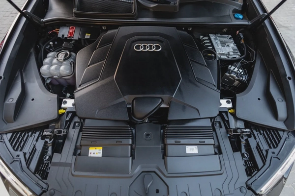 Audi Q8 2025