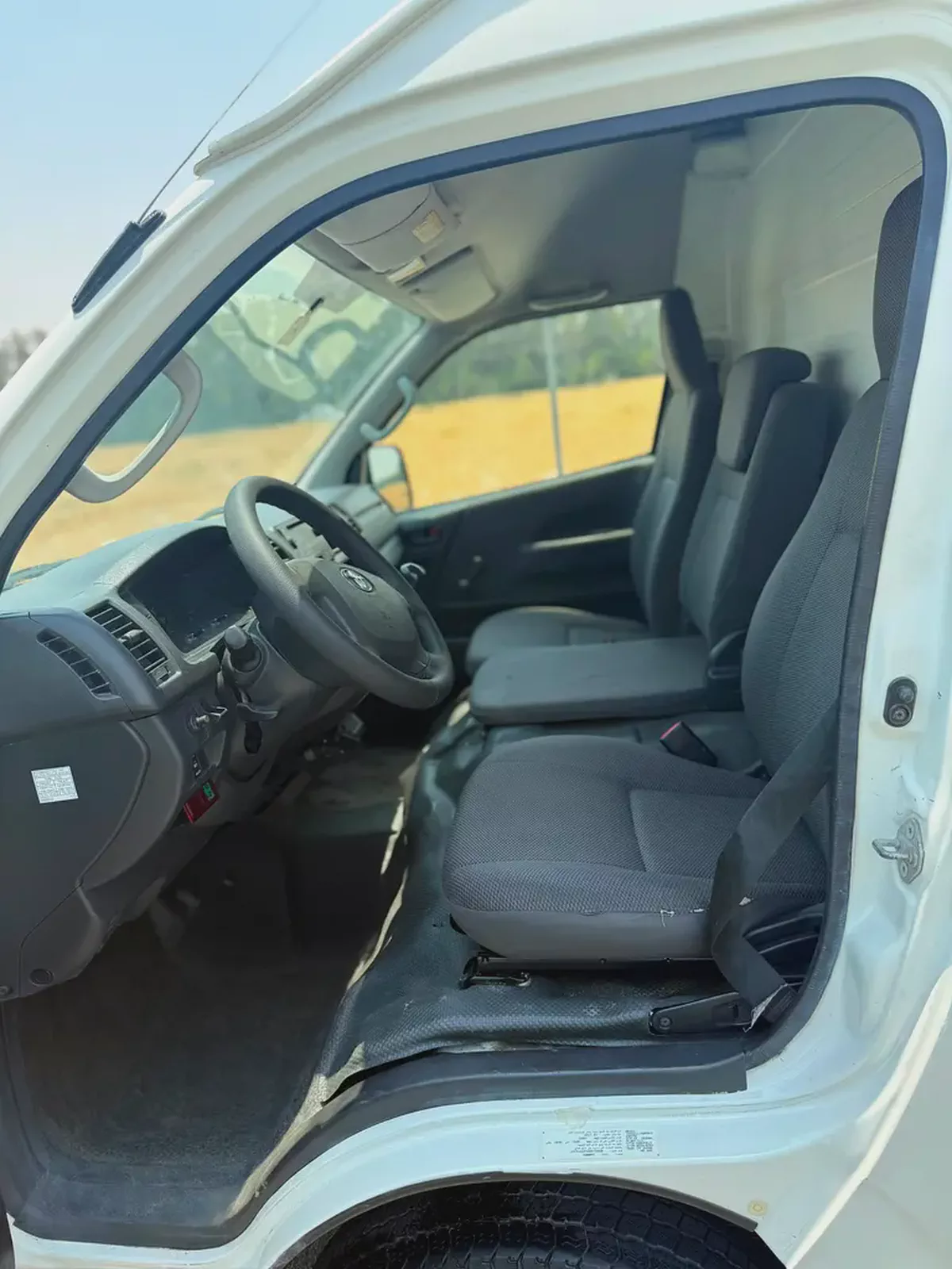 Toyota Hiace GLX 2017 GCC Specs-13-13