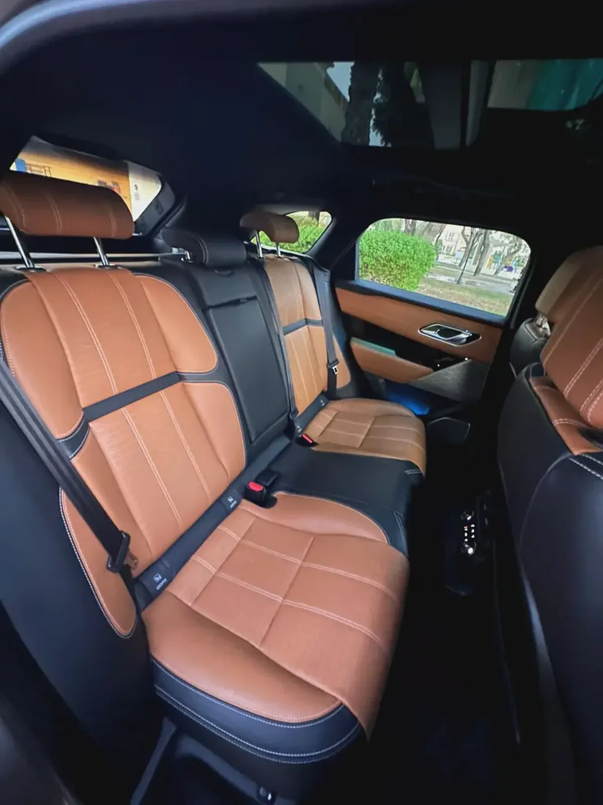 2018 Land Rover Range Rover Velar R-Dynamic HSE GCC Specs-5-5