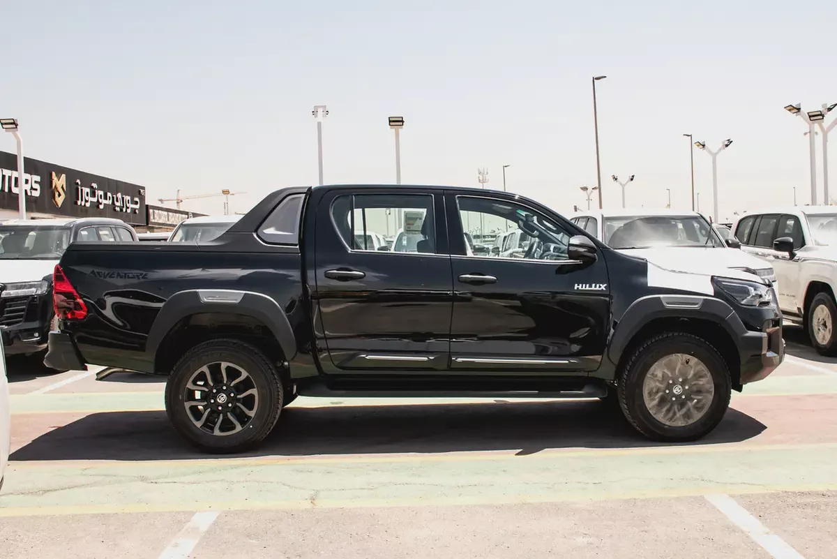 Toyota Hilux Adventure Diesel 2.8L 2026 GCC Specs - Brand New-3-3