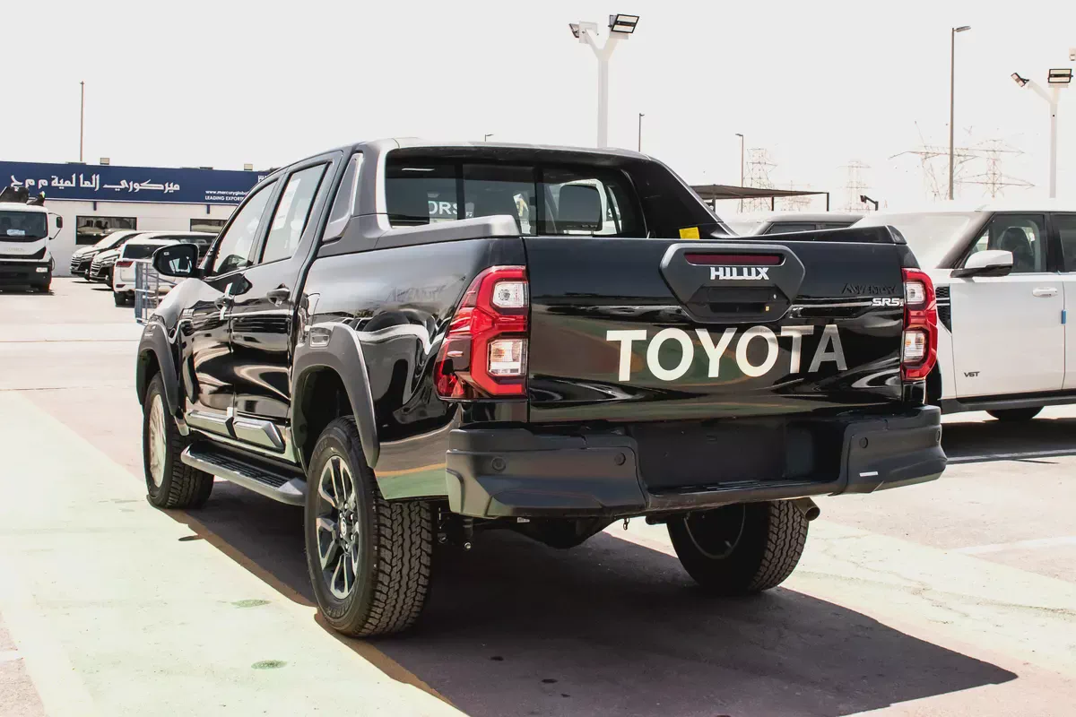 Toyota Hilux Adventure Diesel 2.8L 2026 GCC Specs - Brand New-5-5