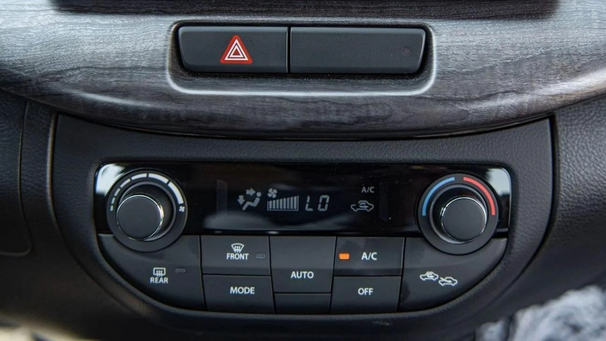 Suzuki Ertiga SUZUKI ERTIGA GLX1.5L AT-16-16