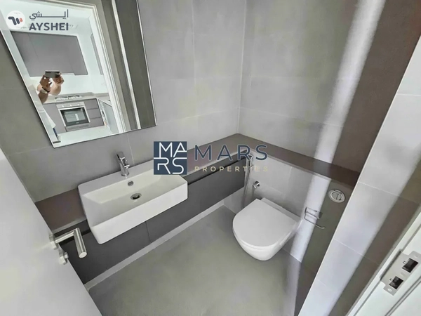 Luxury Brand New 1bhk apartment in Tiraz building