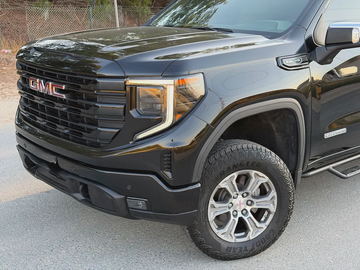 GMC SIERRA ELEVATION 2024 GCC | WARRRANTY | ORIGINAL PAINT
