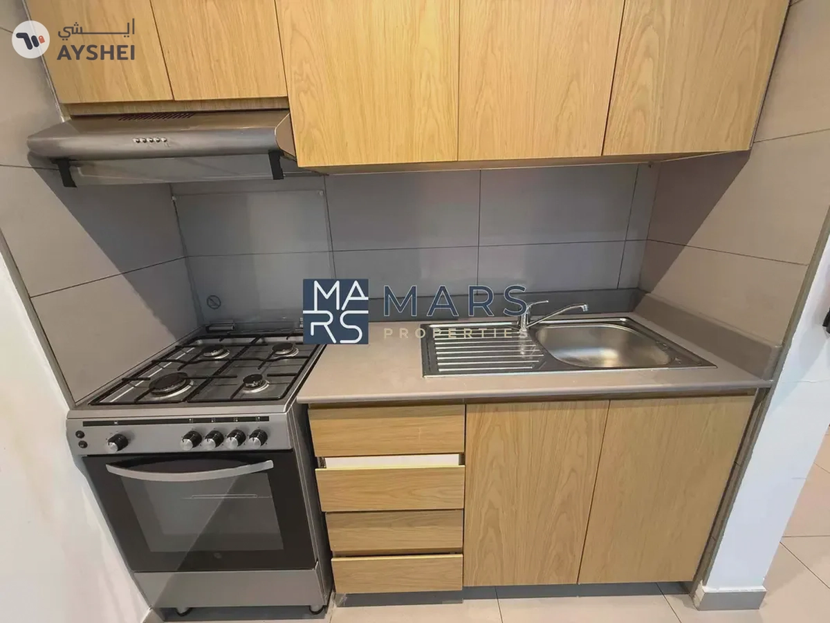 Hot Offer | High floor | Unfurnished |-4-4