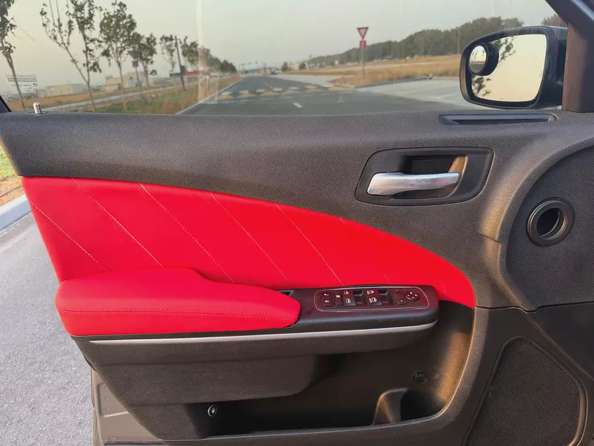 Dodge Charger SXT Plus 2019 American Specs-15-15