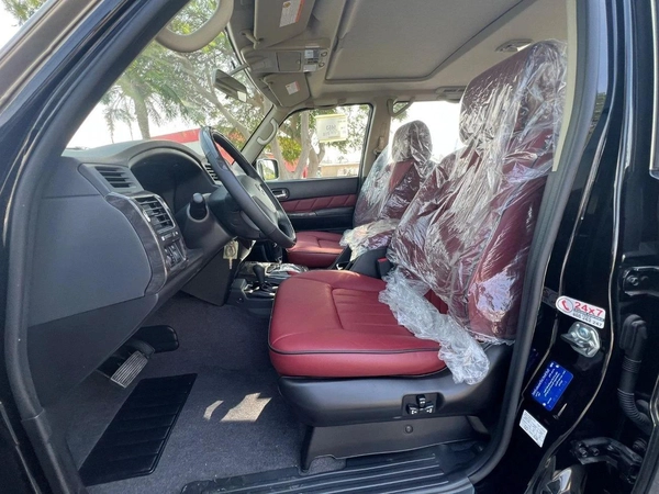 Nissan Patrol SUPER SAFARI