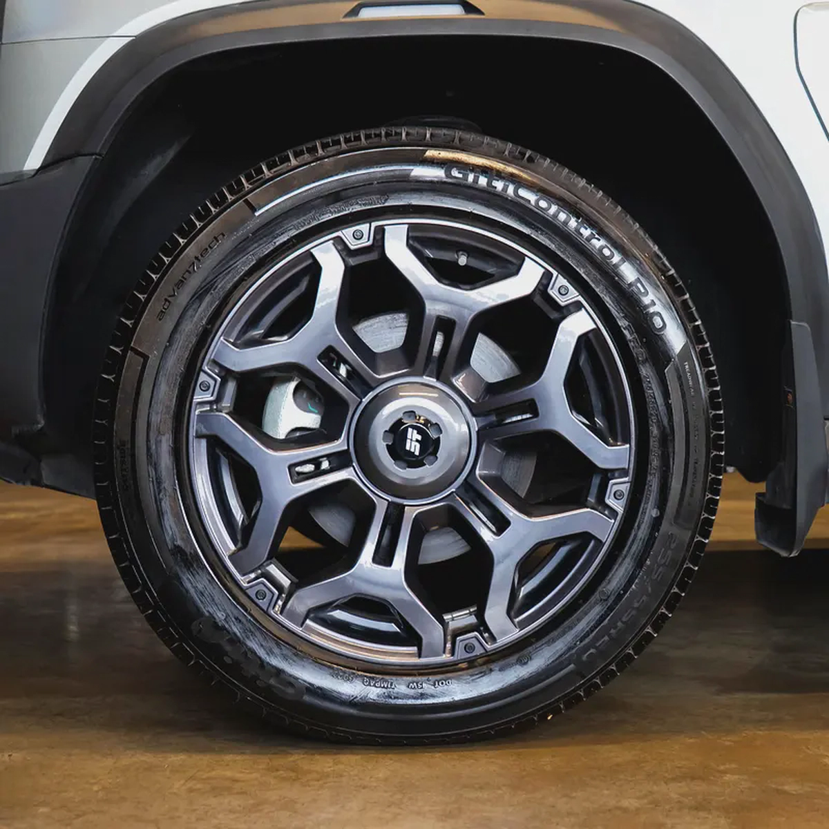 AED 2,164 P.M • 0% Downpayment • Jetour T2 • 1 Year Warranty-5-5
