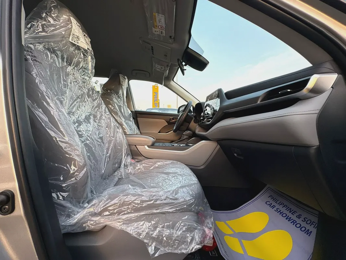 TOYOTA HIGHLANDER 2024 MODEL HYRBID - GCC SPECIFICATION-10-10