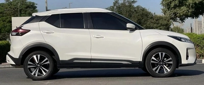 Nissan Kicks SV 1.6L -4CYL AW ROSTAMANI -4