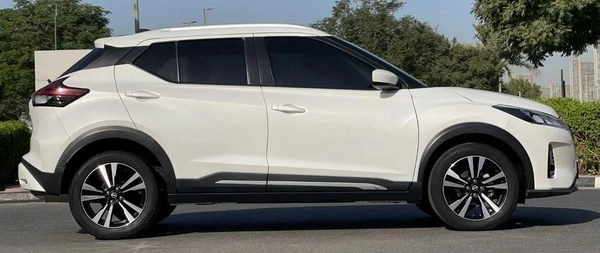 Nissan Kicks SV 1.6L -4CYL AW ROSTAMANI