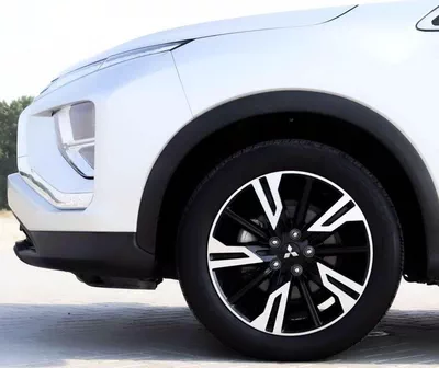 Mitsubishi Eclipse Cross GLS HIGH LINE GLX 1.5L Mitsubishi Eclipse Cross | 1.5 L | 2022 | GCC | Accident-Free |  In Excellent-17