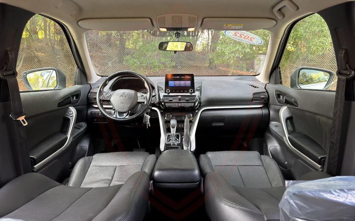Mitsubishi Eclipse Cross GLS HIGH LINE GLX 1.5L Mitsubishi Eclipse Cross | 1.5 L | 2022 | GCC | Accident-Free |  In Excellent-10-0