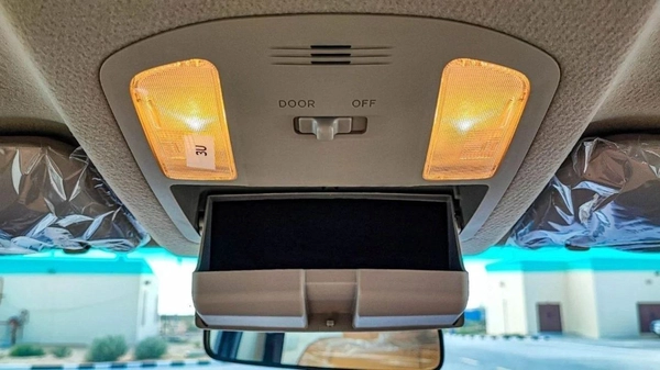 Toyota Fortuner FORTUNER SR5 2.7L V4 PETROL mid options