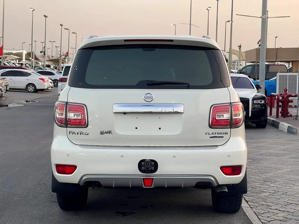 نيسان بترول 2018 ابيض تيتانيوم Nissan Patrol LE Titanium 2018, GCC Specs