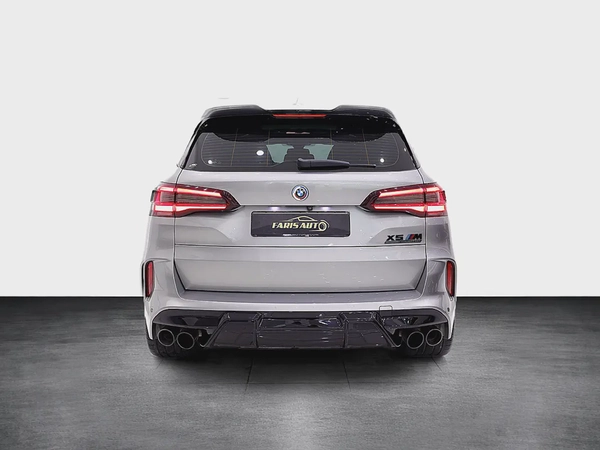 X5 M COMPETITION 2021 GCC CARBON PACKAGE + Excellent Condition + Rear entertainment