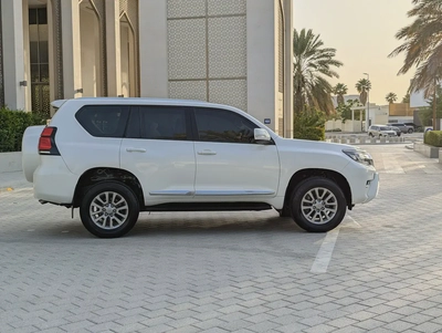 Toyota Prado 2019 V6 4.0L GCC Specs | Excellent Condition | Powerful 4WD SUV-6