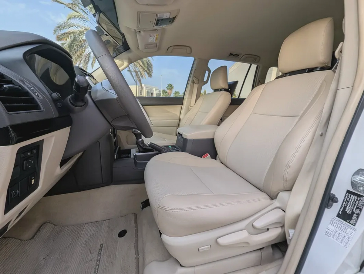 Toyota Prado 2019 V6 4.0L GCC Specs | Excellent Condition | Powerful 4WD SUV-9-9