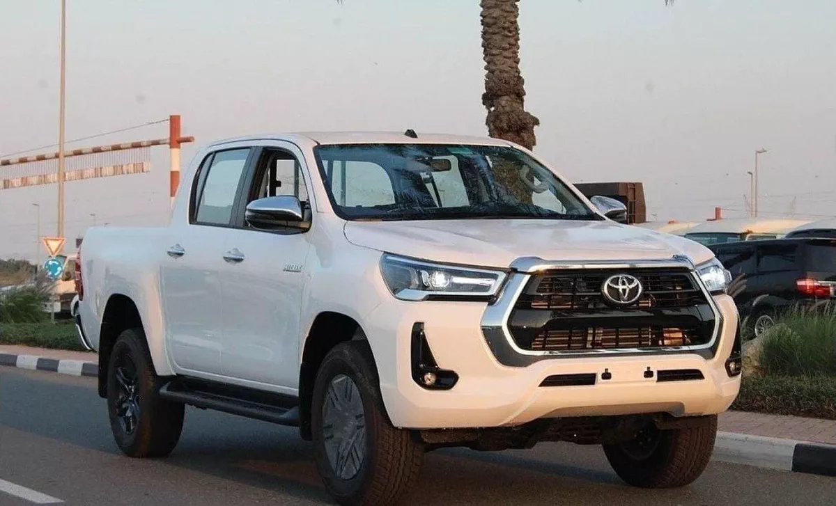 Toyota Hilux SGLX TOYOTA HlLUX 2.4L AT FULL OPTION DIESEL