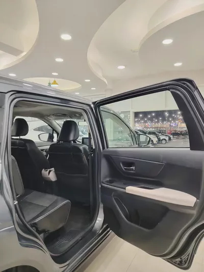 Brand New 2024 Toyota Veloz GX | GCC Specs | 7-Seater Family SUV-13
