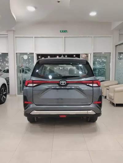 Brand New 2024 Toyota Veloz GX | GCC Specs | 7-Seater Family SUV-3