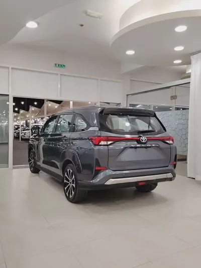 Brand New 2024 Toyota Veloz GX | GCC Specs | 7-Seater Family SUV-4
