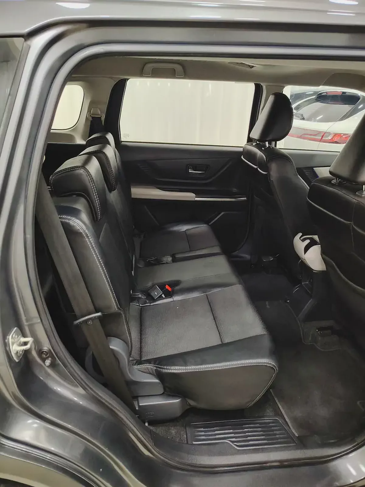 Brand New 2024 Toyota Veloz GX | GCC Specs | 7-Seater Family SUV-14-14