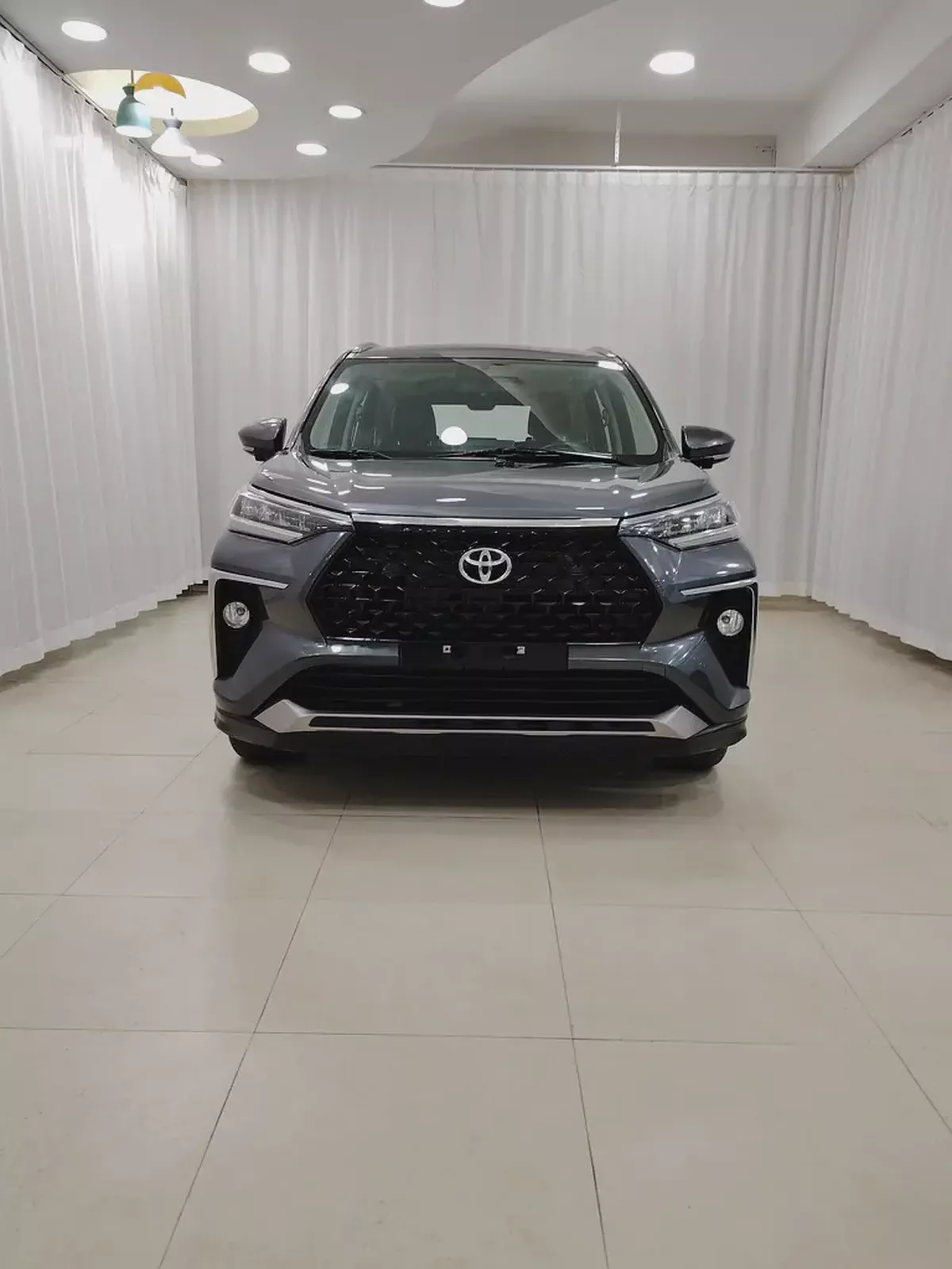 Brand New 2024 Toyota Veloz GX | GCC Specs | 7-Seater Family SUV-1-1