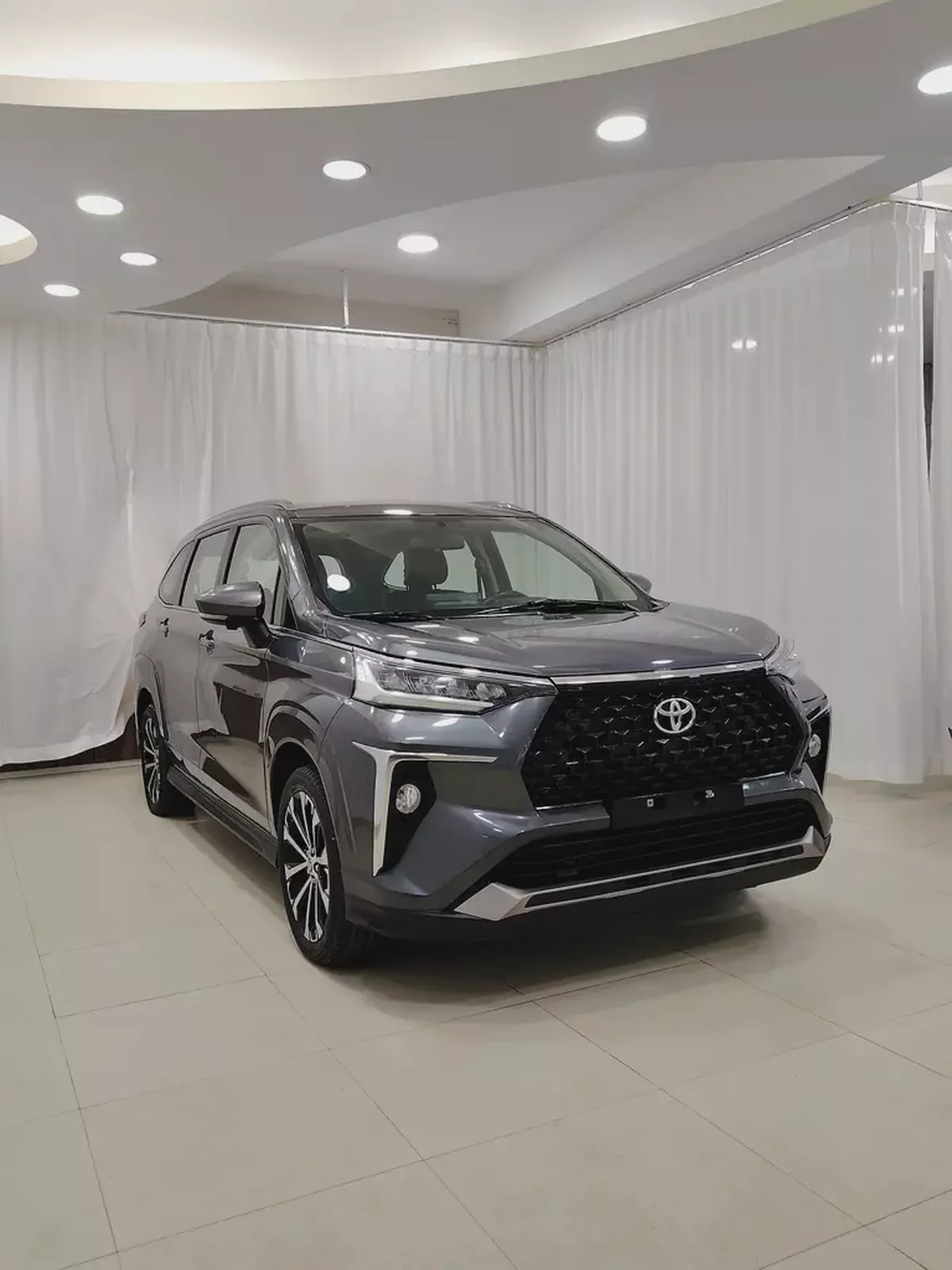 Brand New 2024 Toyota Veloz GX | GCC Specs | 7-Seater Family SUV-2-2
