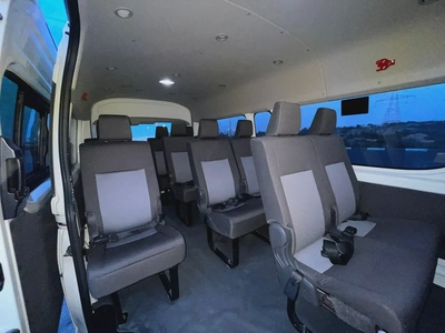 Toyota Hiace 2021 automatic low mileage-5