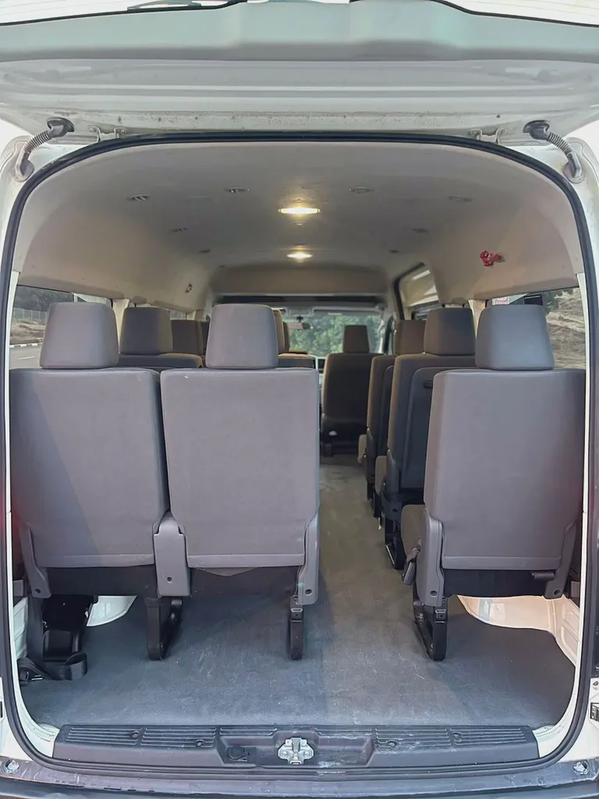 Toyota Hiace 2021 automatic low mileage-4-4