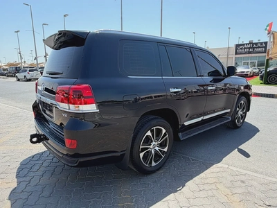 Toyota Land Cruiser GXR Grand Touring 2021 P توبوتا لاند كروزر 2021-3